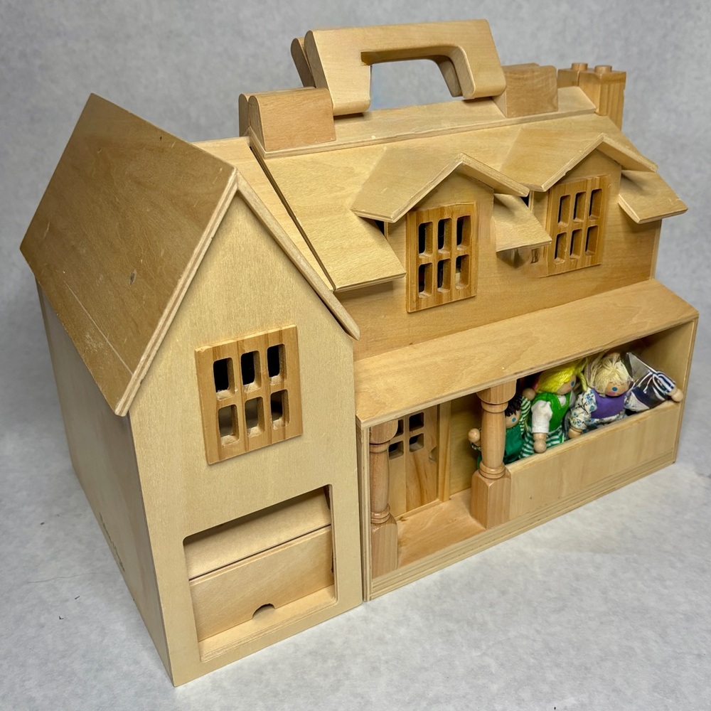 Melissa And Doug Fold And Go Wooden Doll House With Furniture and Dolls- Vintage
